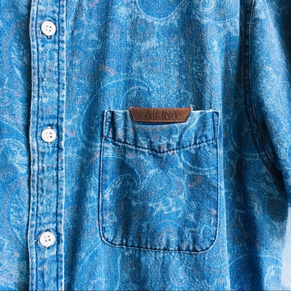 Lira Button Up - Picture 4 of 5